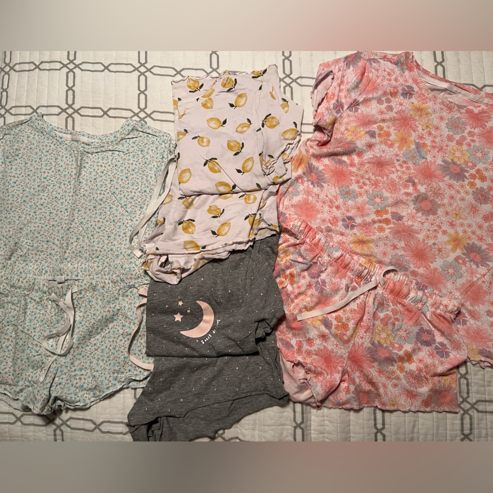 4 Sets LC Lauren Conrad matching Pajamas